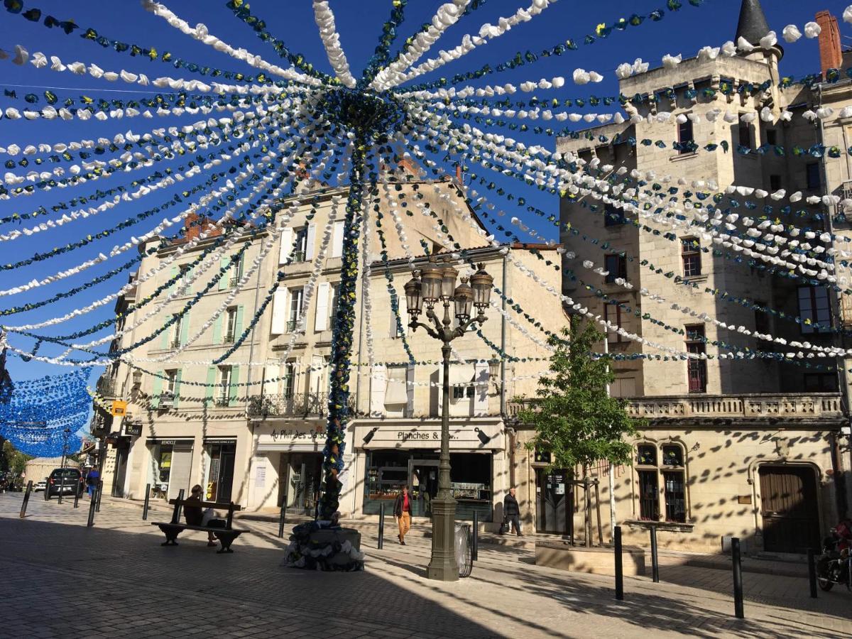Corps Et Graphi Appartement Périgueux Buitenkant foto